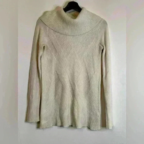 Melanie Lyne Cable Knit Cowl  Neck Flattering Fit So Soft Cream Sweater Small - Picture 1 of 6